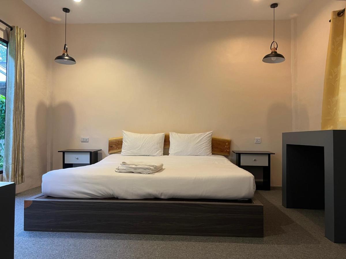 Vivi Hotel Resort Phuket Bagian luar foto